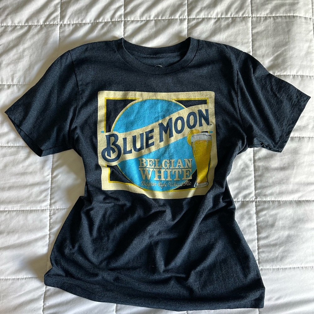 Blue Moon Graphic T-Shirt